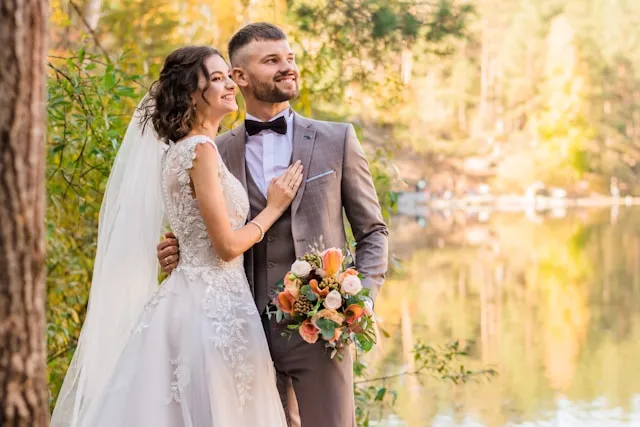 Wedding couple photography beside a Scottish lake